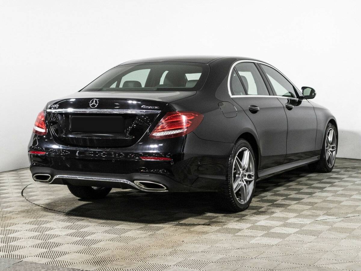 Mercedes-Benz E-Класс с пробегом — 2019 год. Фото: #4