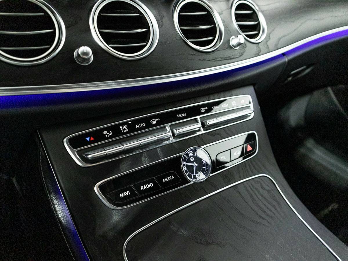 Mercedes-Benz E-Класс с пробегом — 2019 год. Фото: #16
