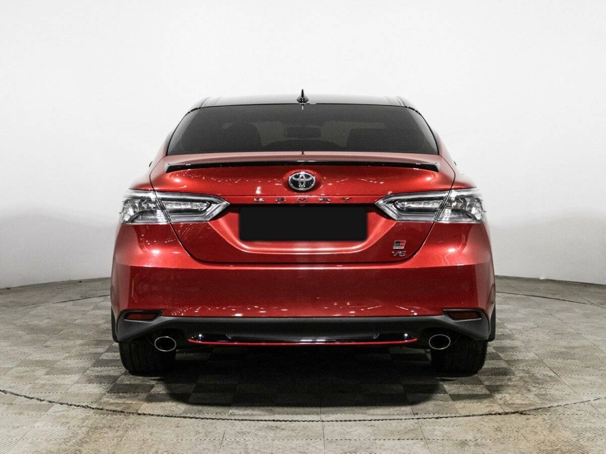 Toyota Camry с пробегом — 2021 год. Фото: #5