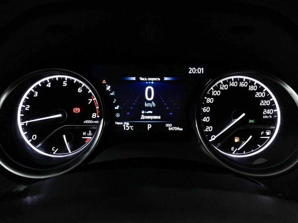 Toyota Camry с пробегом — 2021 год. Фото: #11