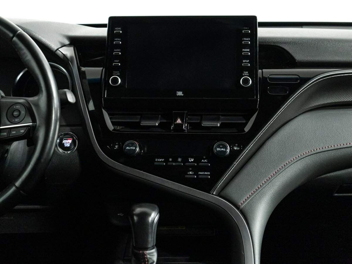 Toyota Camry с пробегом — 2021 год. Фото: #13