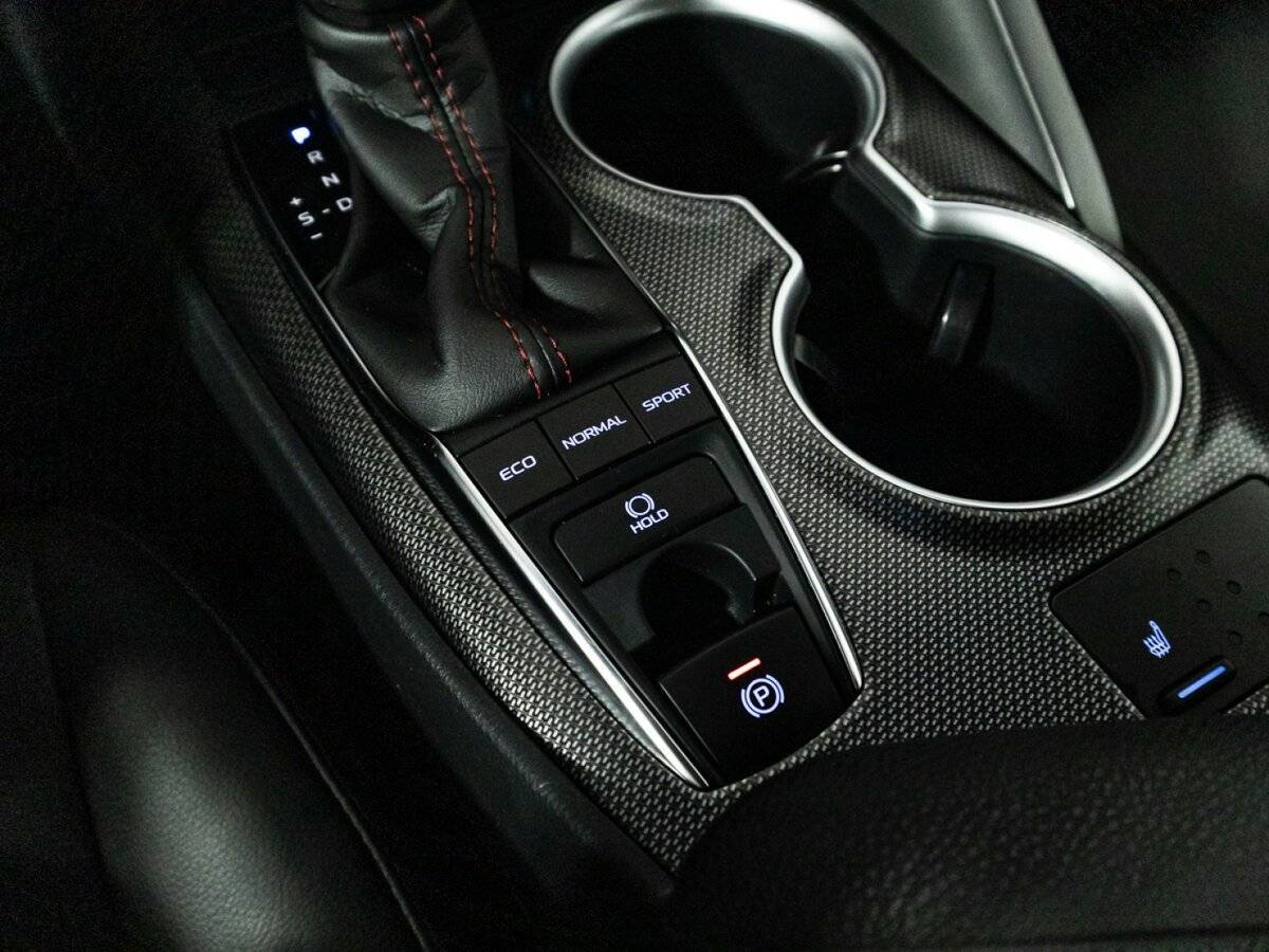 Toyota Camry с пробегом — 2021 год. Фото: #19