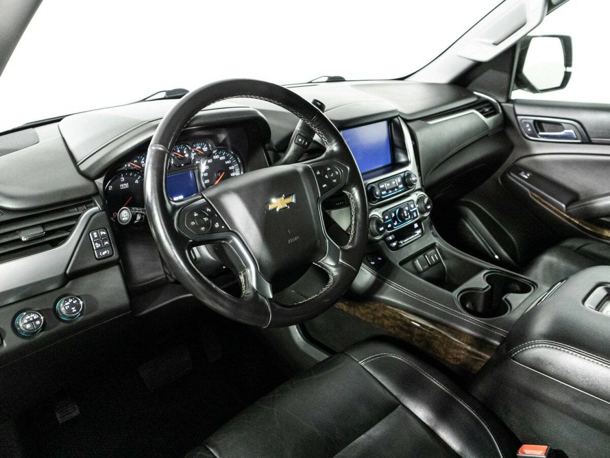 Chevrolet Tahoe с пробегом — 2016 год. Фото: #8