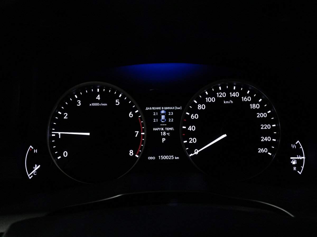 Lexus ES с пробегом — 2014 год. Фото: #11