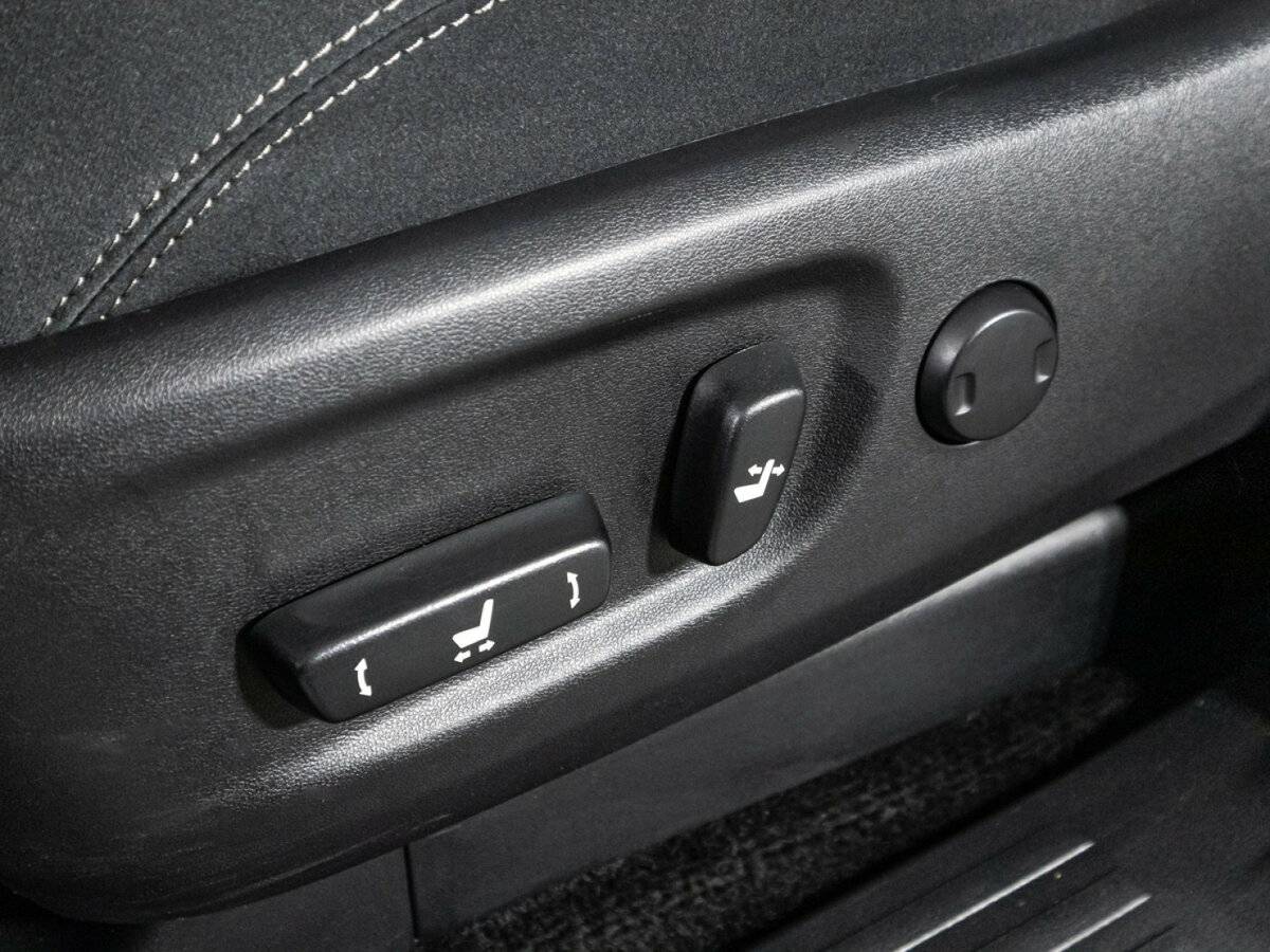 Toyota Land Cruiser Prado с пробегом — 2020 год. Фото: #16