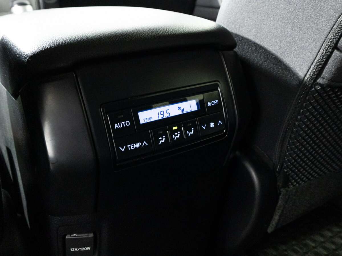 Toyota Land Cruiser Prado с пробегом — 2020 год. Фото: #21