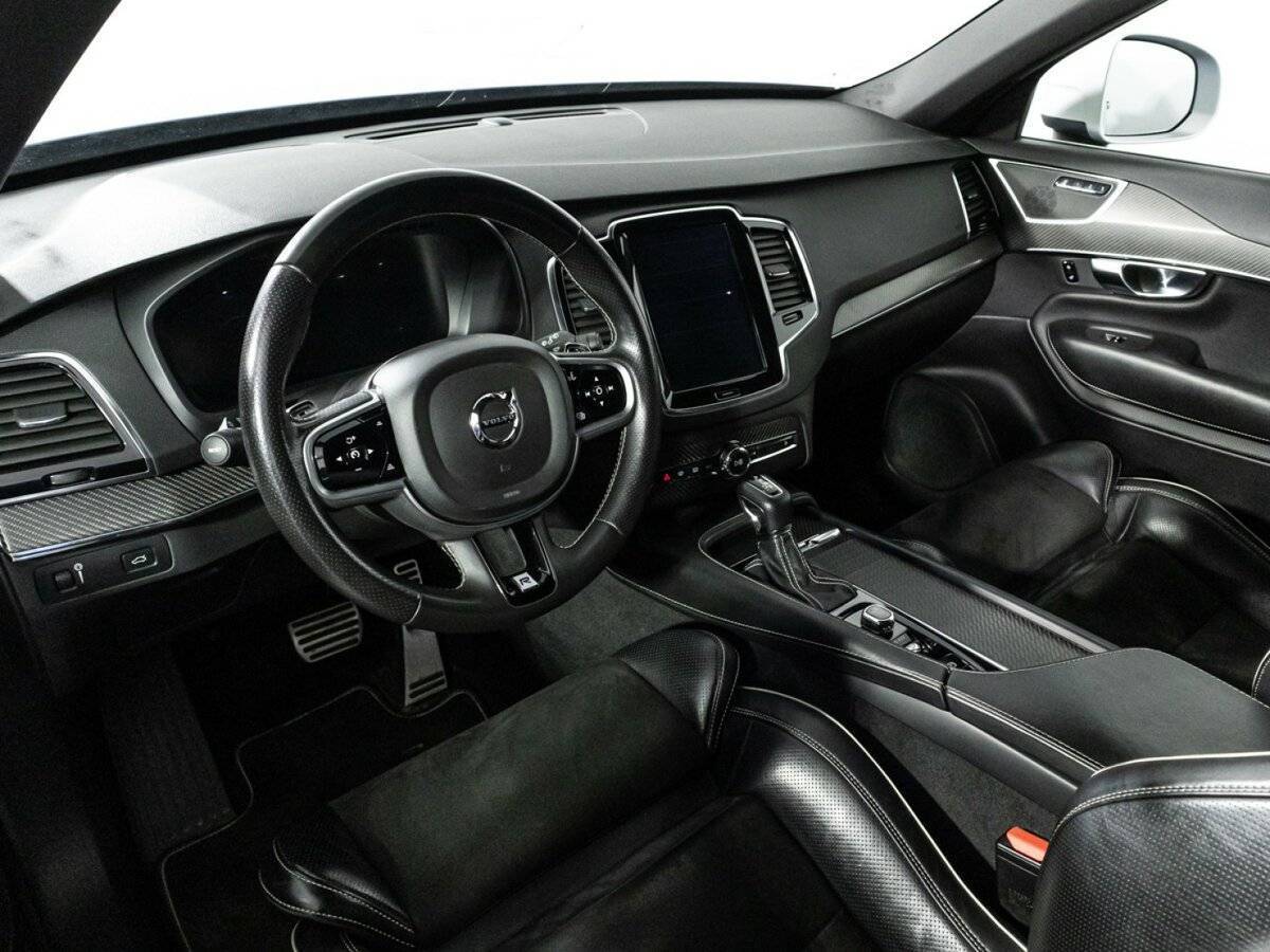 Volvo XC90 с пробегом — 2017 год. Фото: #10
