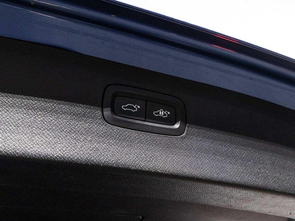 Volvo XC90 с пробегом — 2017 год. Фото: #15