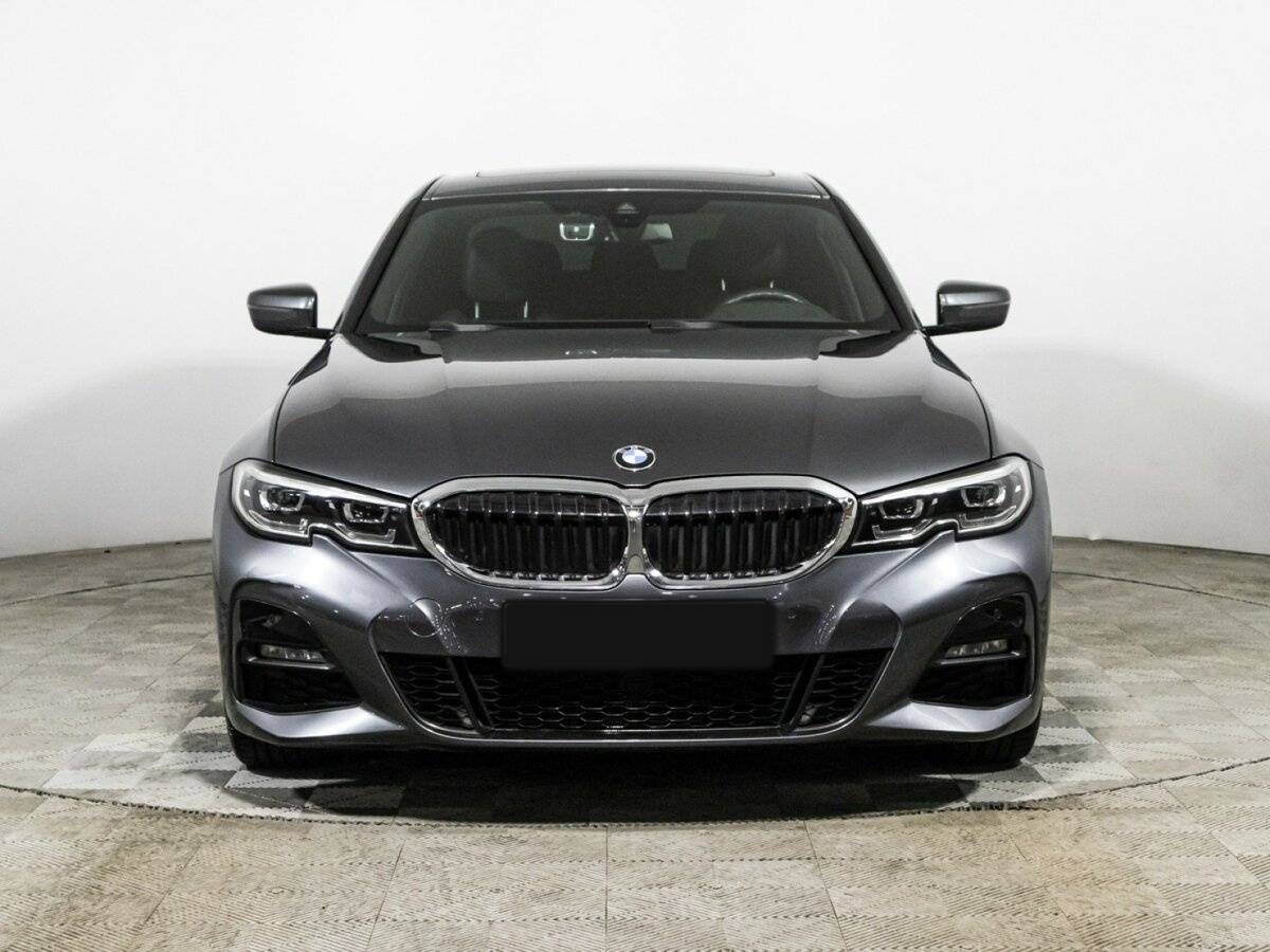 BMW 3 серии с пробегом — 2021 год. Фото: #1