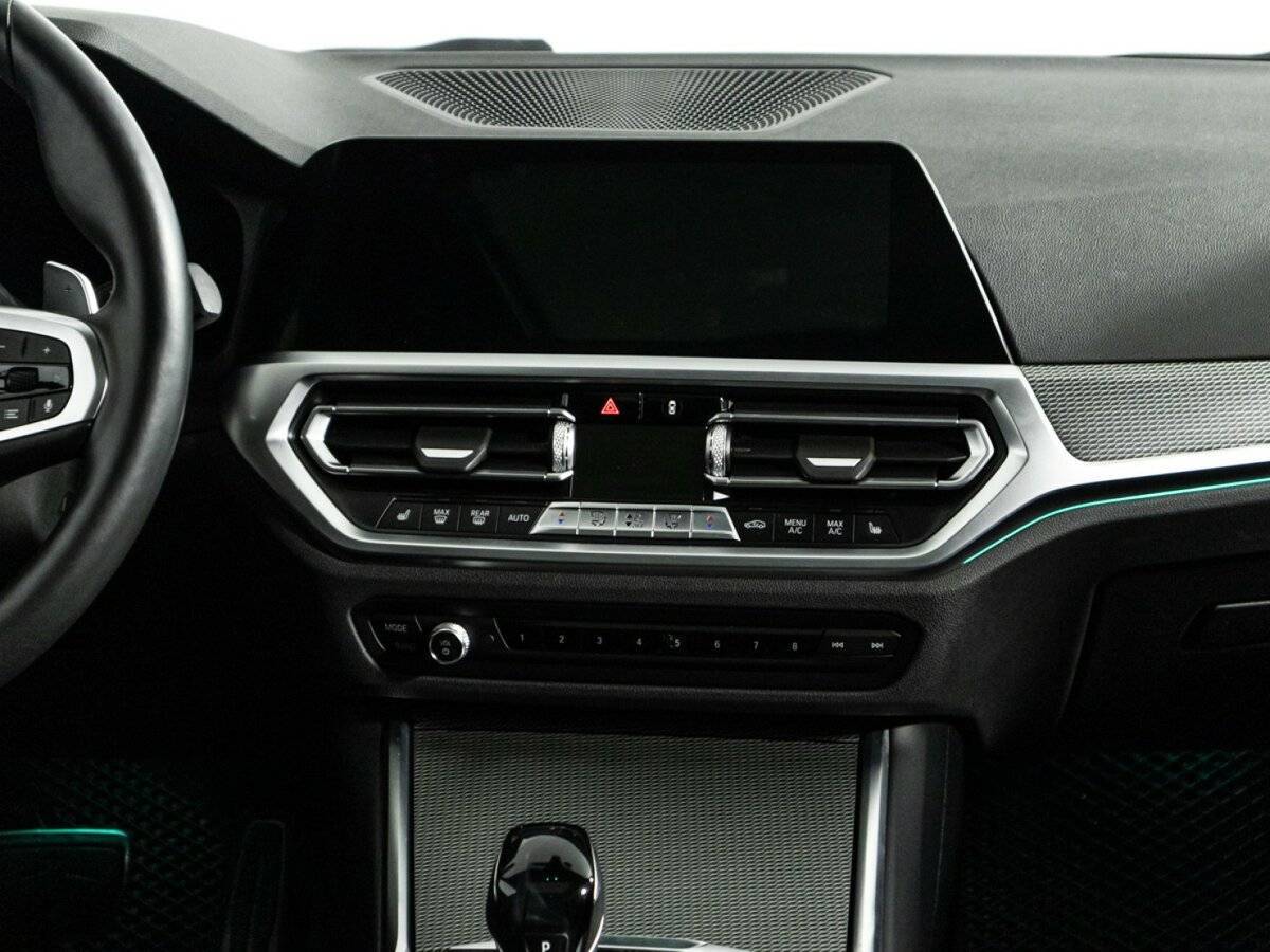 BMW 3 серии с пробегом — 2021 год. Фото: #13