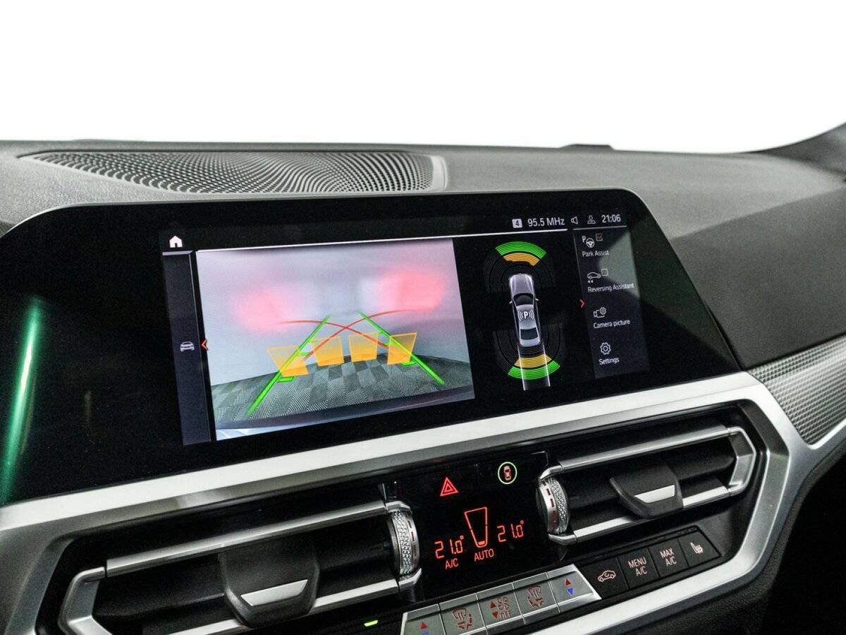 BMW 3 серии с пробегом — 2021 год. Фото: #19