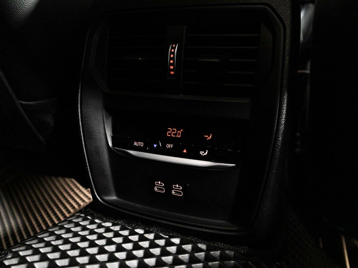 BMW 3 серии с пробегом — 2021 год. Фото: #26