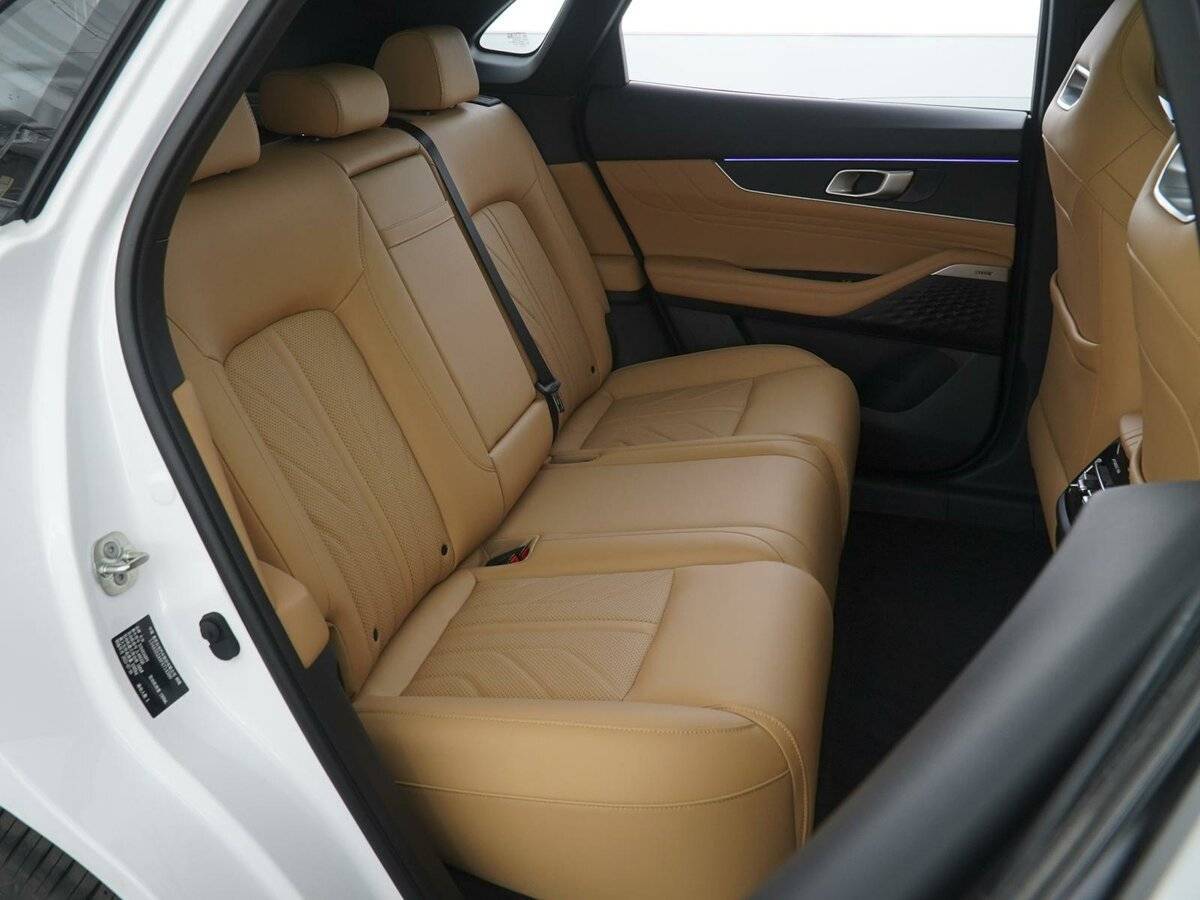 Changan UNI-K с пробегом — 2023 год. Фото: #6