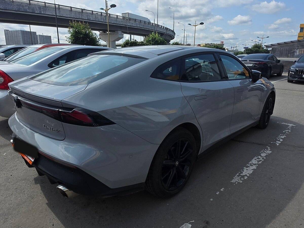 Changan UNI-V с пробегом — 2023 год. Фото: #2