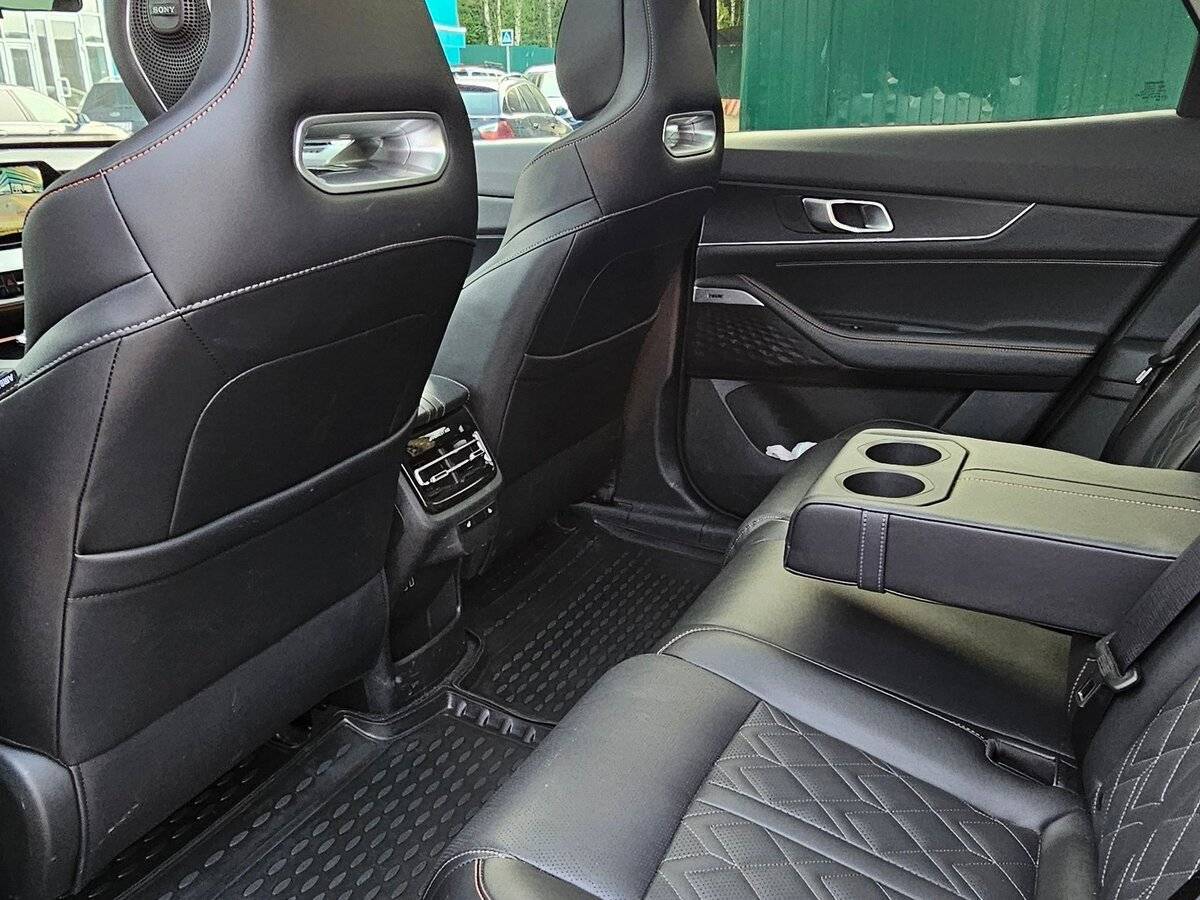 Changan UNI-K с пробегом — 2023 год. Фото: #12