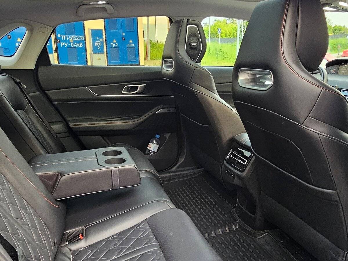 Changan UNI-K с пробегом — 2023 год. Фото: #13