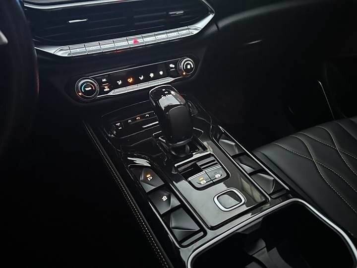 FAW Bestune T77 с пробегом — 2021 год. Фото: #11