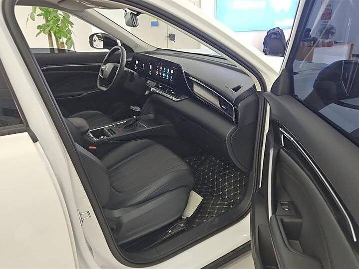 FAW Bestune T55 с пробегом — 2021 год. Фото: #4