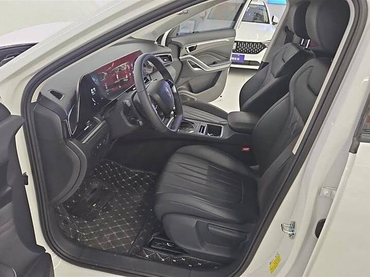 FAW Bestune T55 с пробегом — 2021 год. Фото: #6