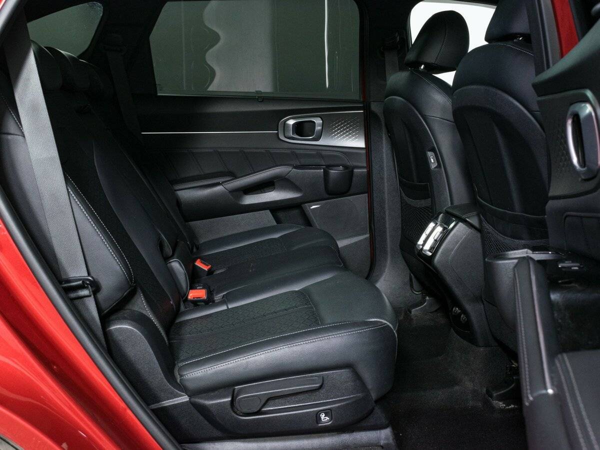 Kia Sorento с пробегом — 2022 год. Фото: #13