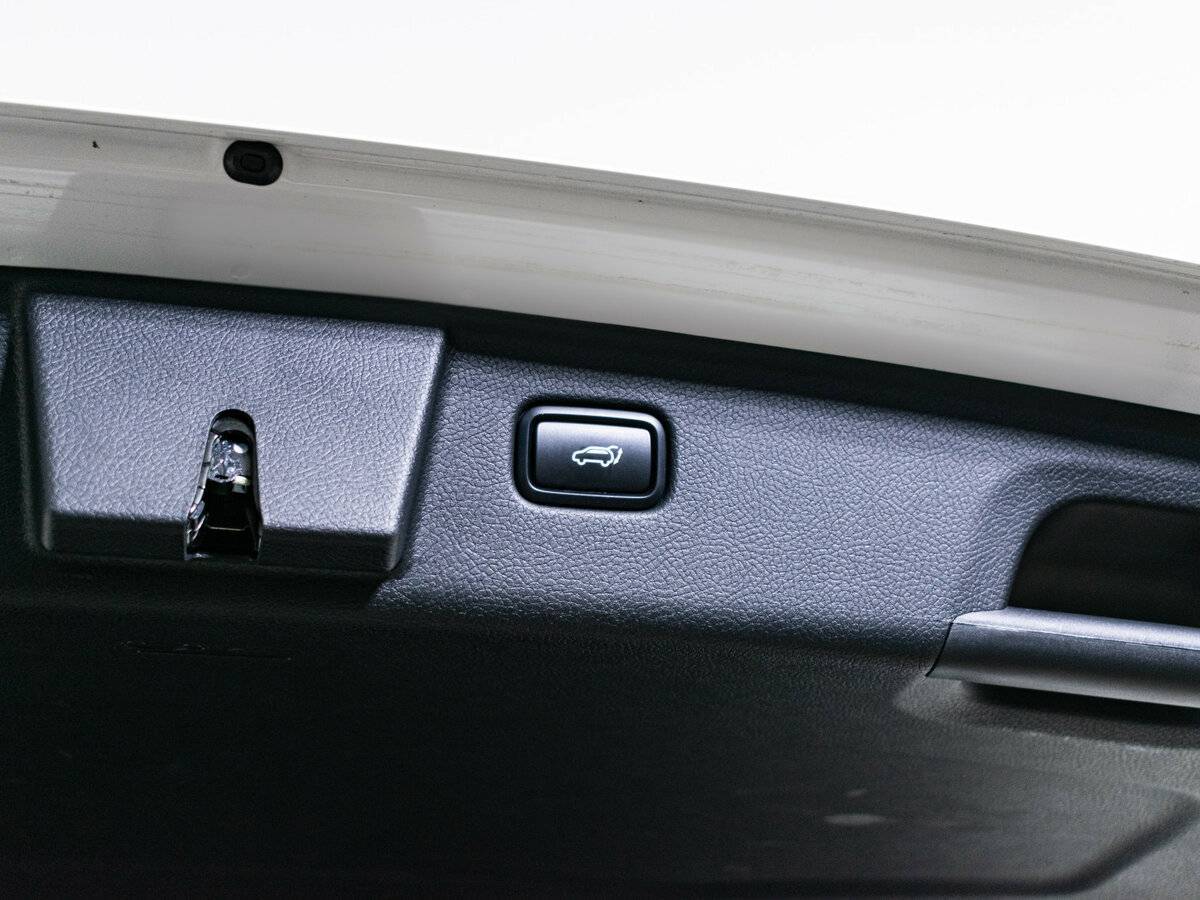 Kia Mohave с пробегом — 2022 год. Фото: #9