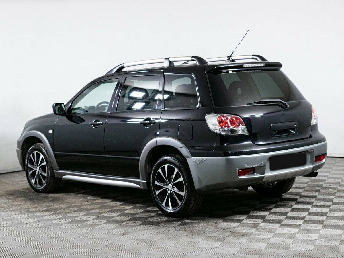 Mitsubishi Outlander с пробегом — 2006 год. Фото: #5