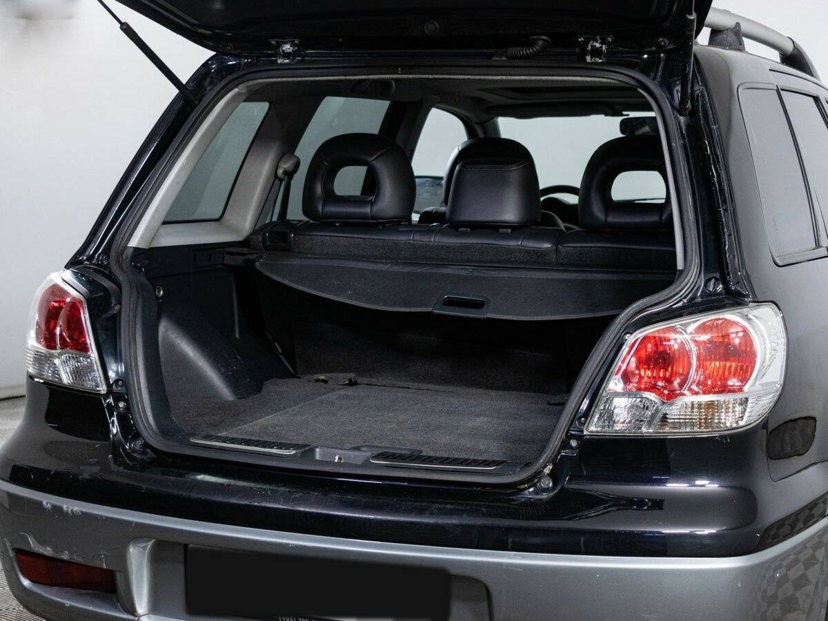 Mitsubishi Outlander с пробегом — 2006 год. Фото: #6