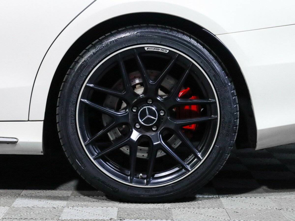 Mercedes-Benz S-Класс AMG с пробегом — 2014 год. Фото: #14