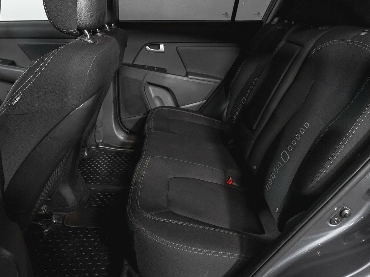 Kia Sportage с пробегом — 2015 год. Фото: #9