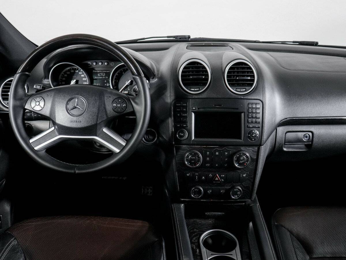 Mercedes-Benz GL-Класс с пробегом — 2012 год. Фото: #11