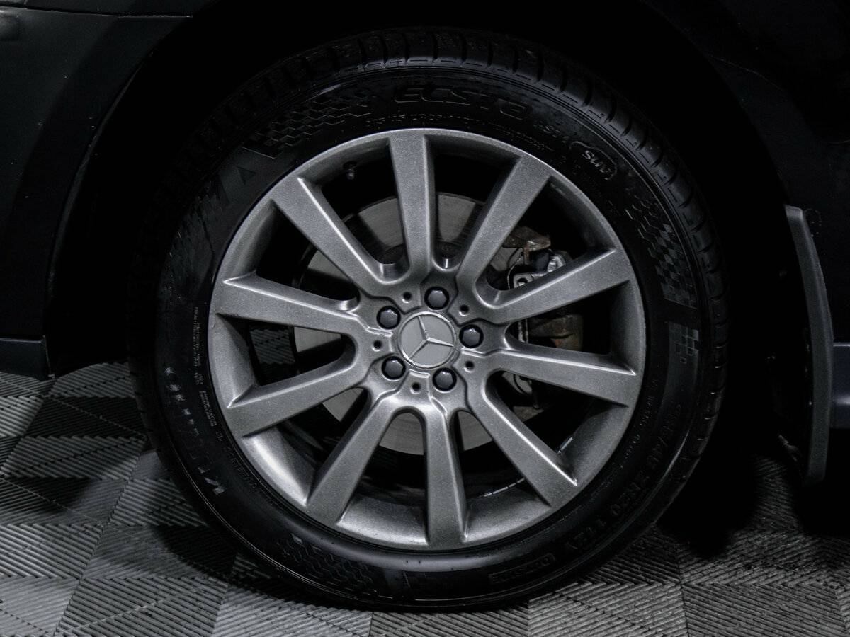 Mercedes-Benz GL-Класс с пробегом — 2012 год. Фото: #14