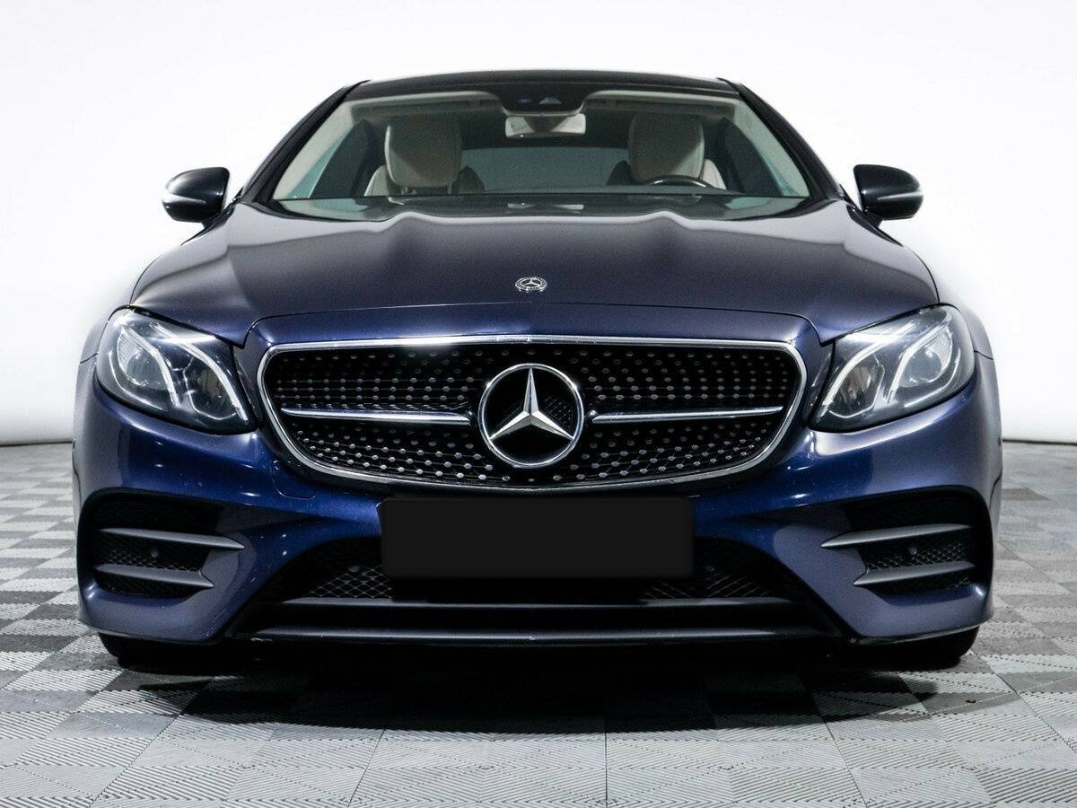 Mercedes-Benz E-Класс с пробегом — 2018 год. Фото: #1