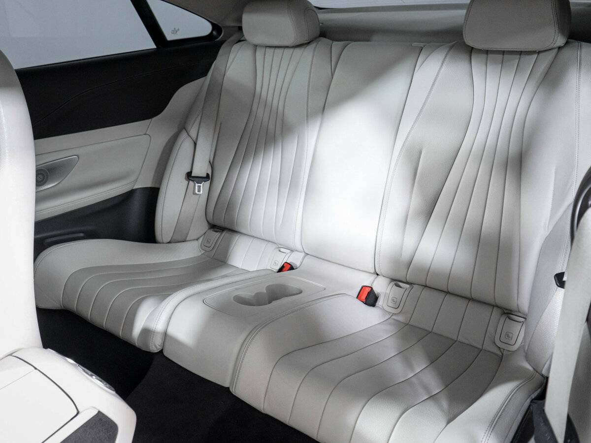 Mercedes-Benz E-Класс с пробегом — 2018 год. Фото: #9