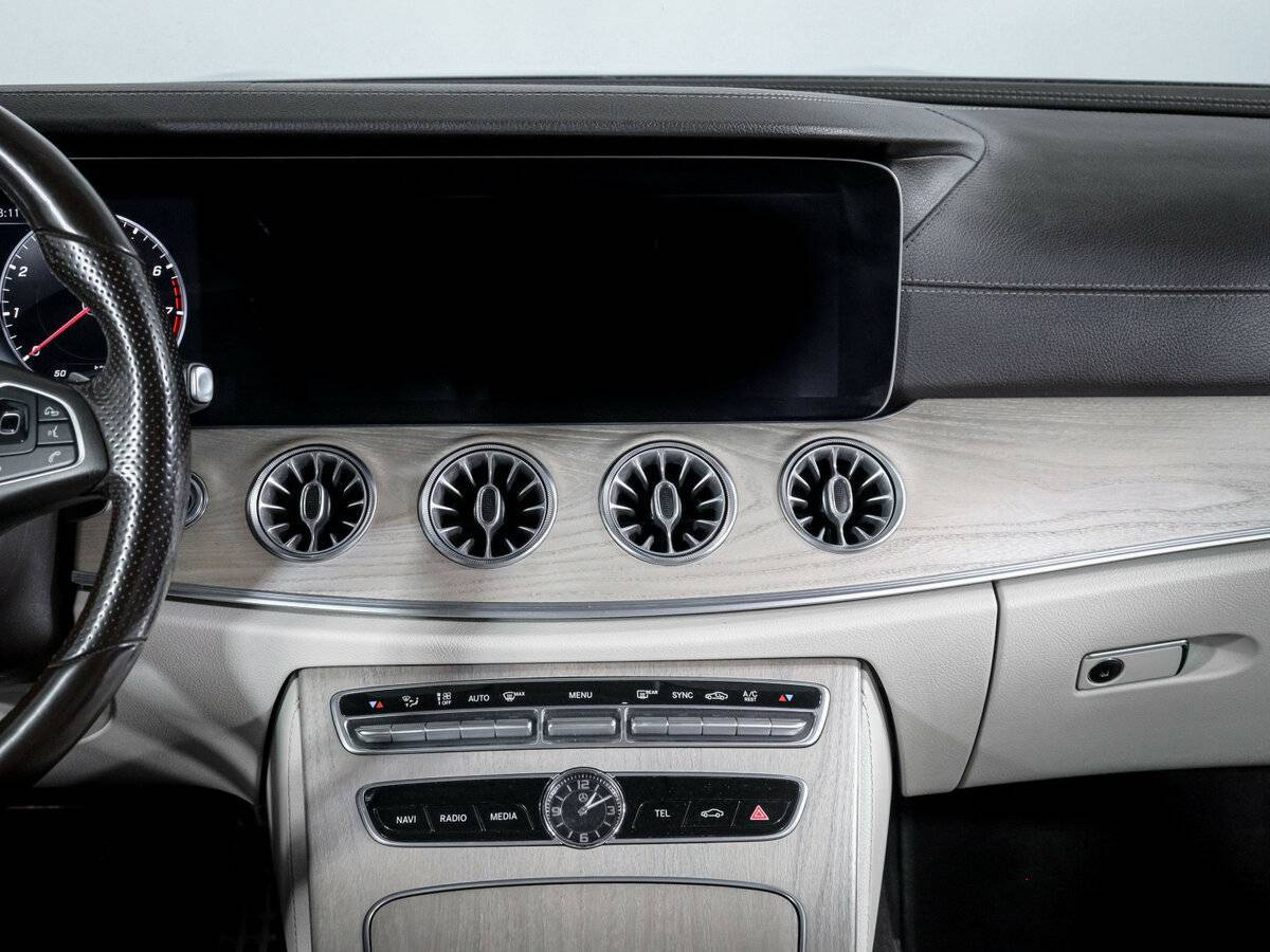 Mercedes-Benz E-Класс с пробегом — 2018 год. Фото: #12