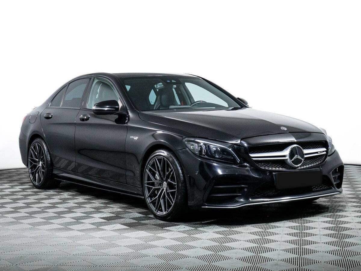Mercedes-Benz C-Класс AMG с пробегом — 2019 год. Фото: #2