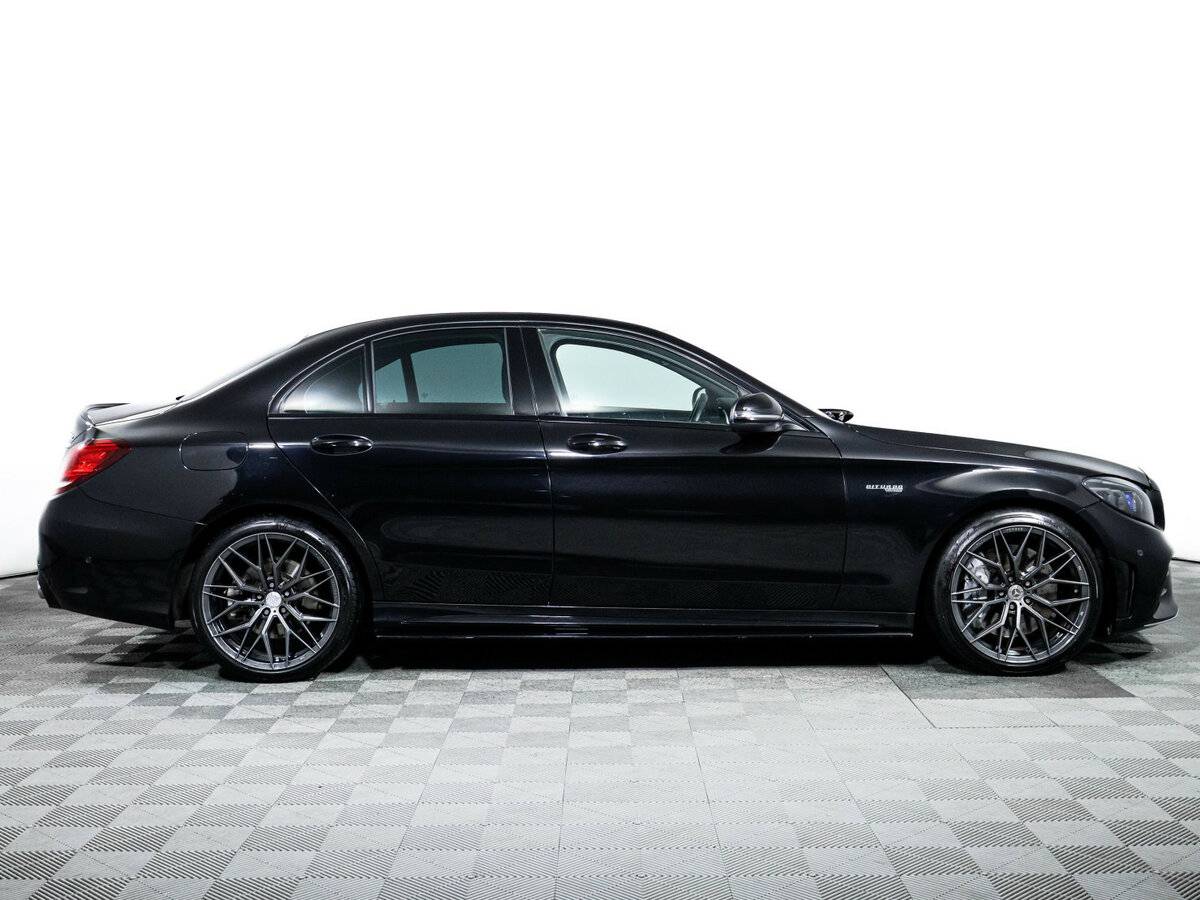 Mercedes-Benz C-Класс AMG с пробегом — 2019 год. Фото: #3