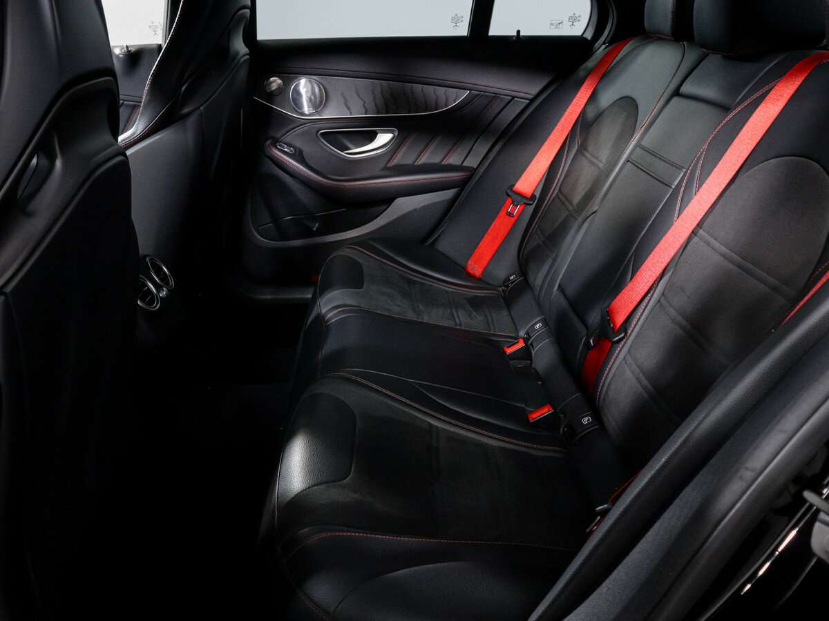 Mercedes-Benz C-Класс AMG с пробегом — 2019 год. Фото: #9