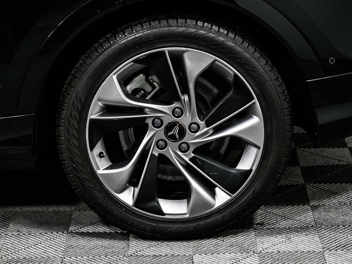 Voyah Free с пробегом — 2023 год. Фото: #13