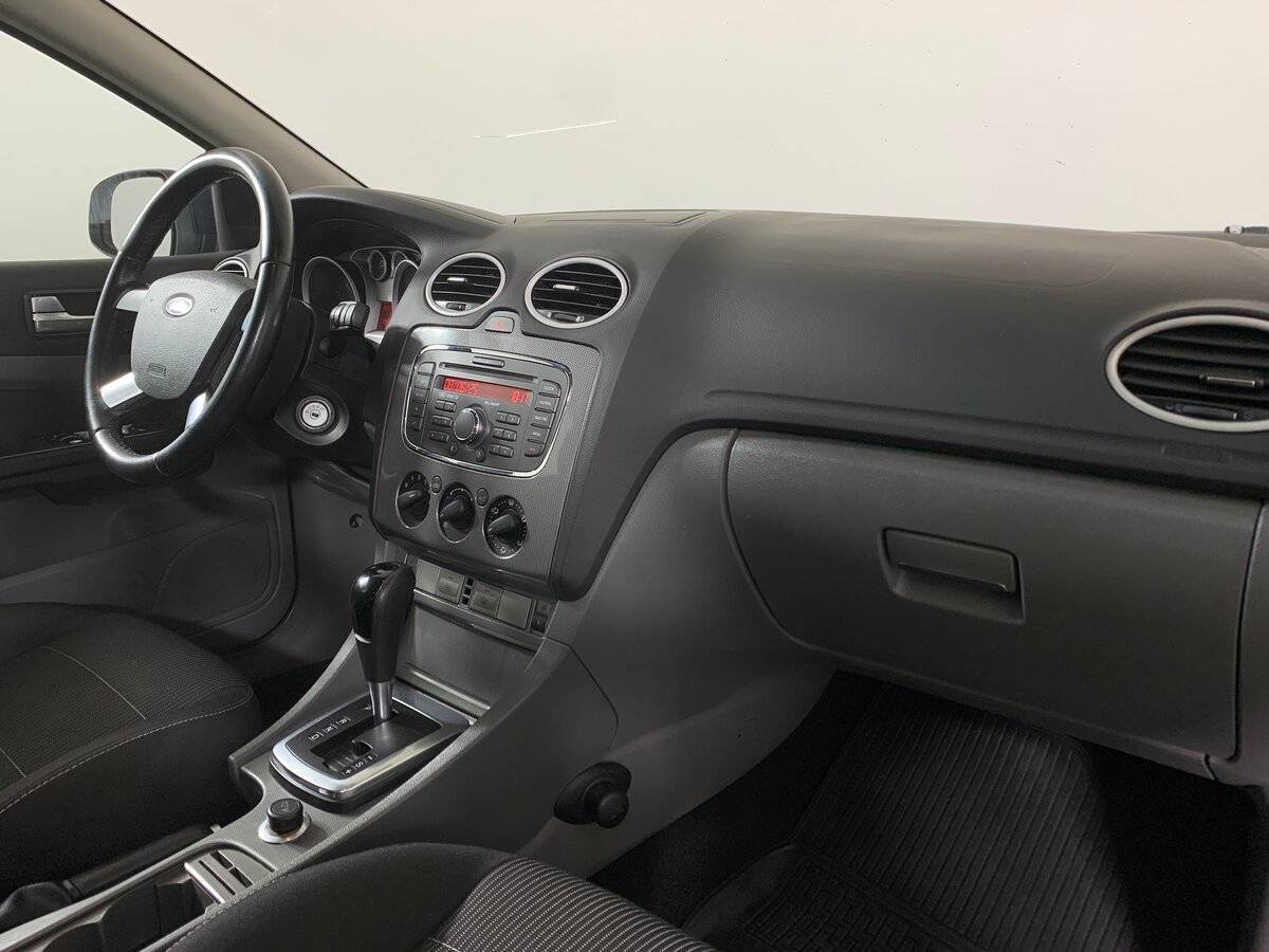 Ford Focus с пробегом — 2010 год. Фото: #12