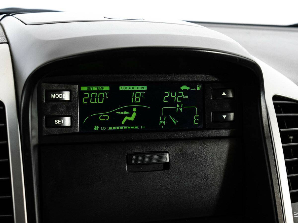 Chevrolet Captiva с пробегом — 2009 год. Фото: #12