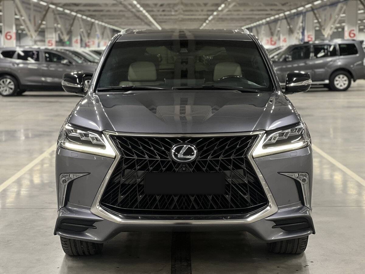 Lexus LX с пробегом — 2017 год. Фото: #1