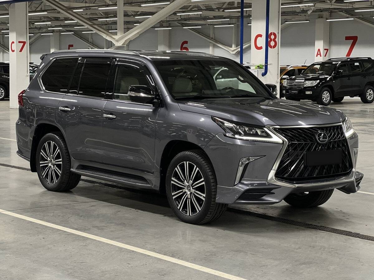 Lexus LX с пробегом — 2017 год. Фото: #2