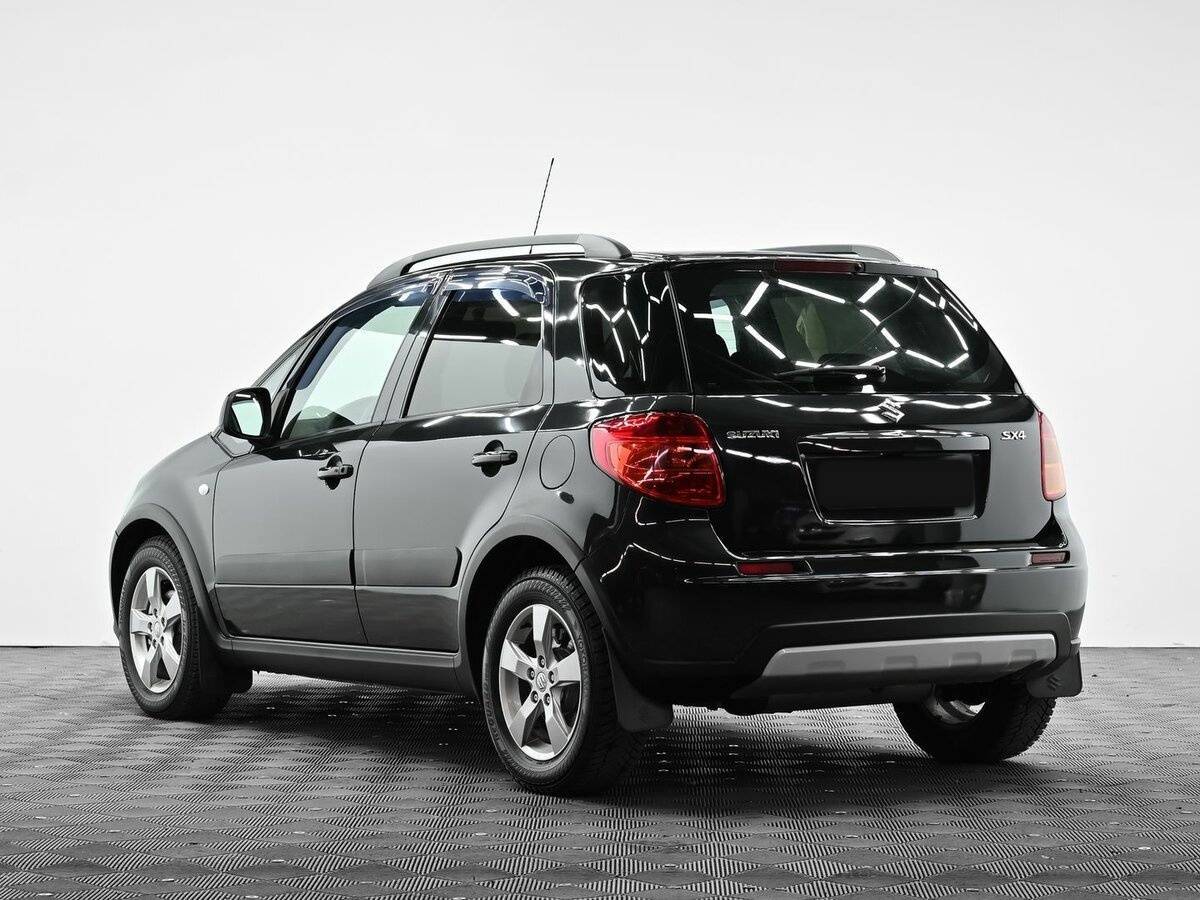 Suzuki SX4 с пробегом — 2011 год. Фото: #1