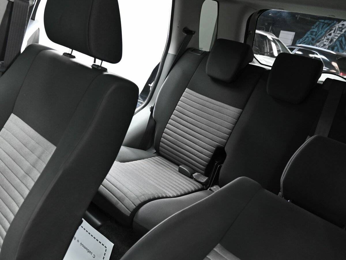 Suzuki SX4 с пробегом — 2011 год. Фото: #12