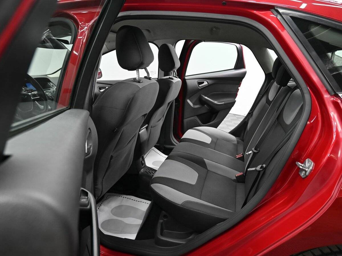 Ford Focus с пробегом — 2012 год. Фото: #11