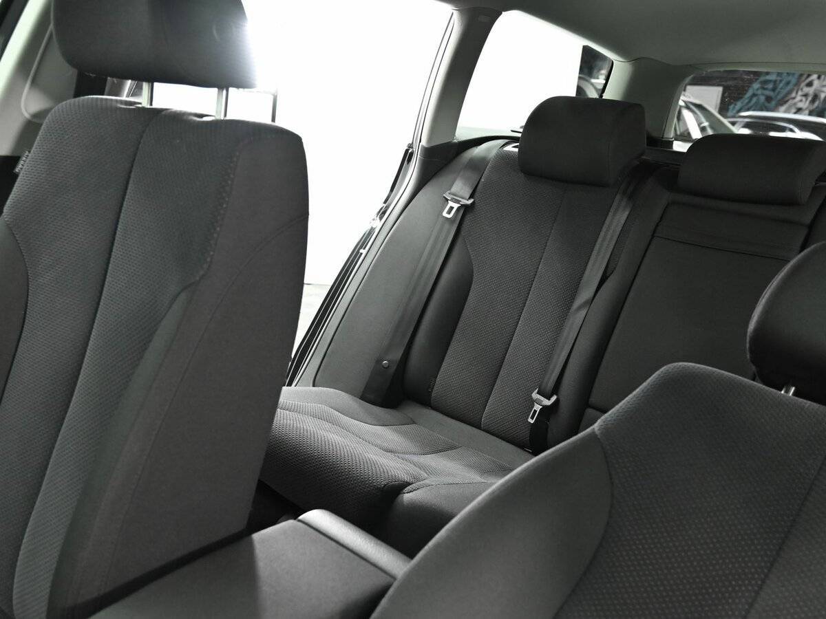 Volkswagen Passat с пробегом — 2010 год. Фото: #13