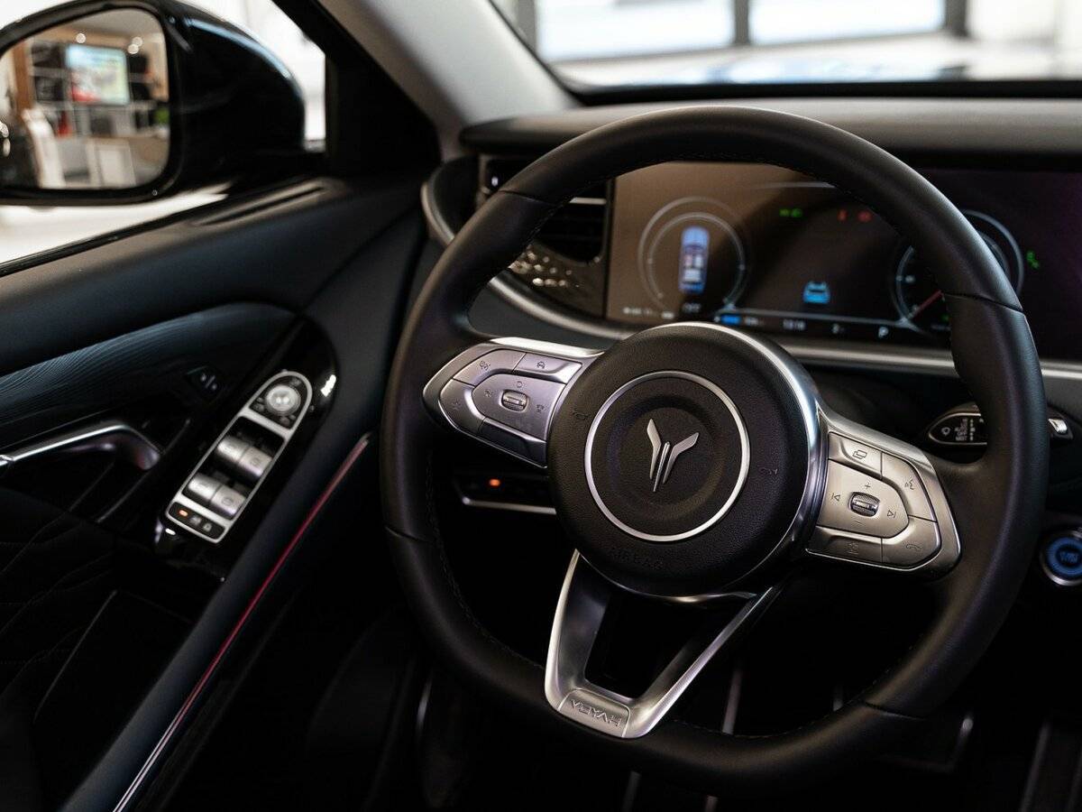 Voyah Free с пробегом — 2023 год. Фото: #17