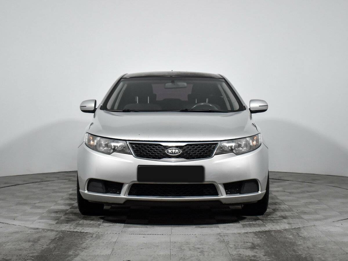 Kia Cerato с пробегом — 2010 год. Фото: #1