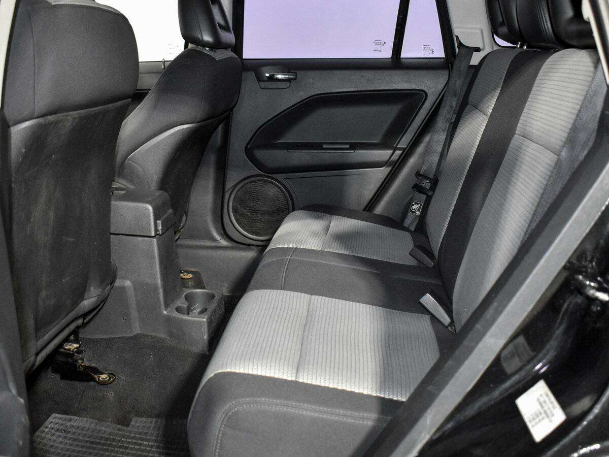 Dodge Caliber с пробегом — 2007 год. Фото: #10