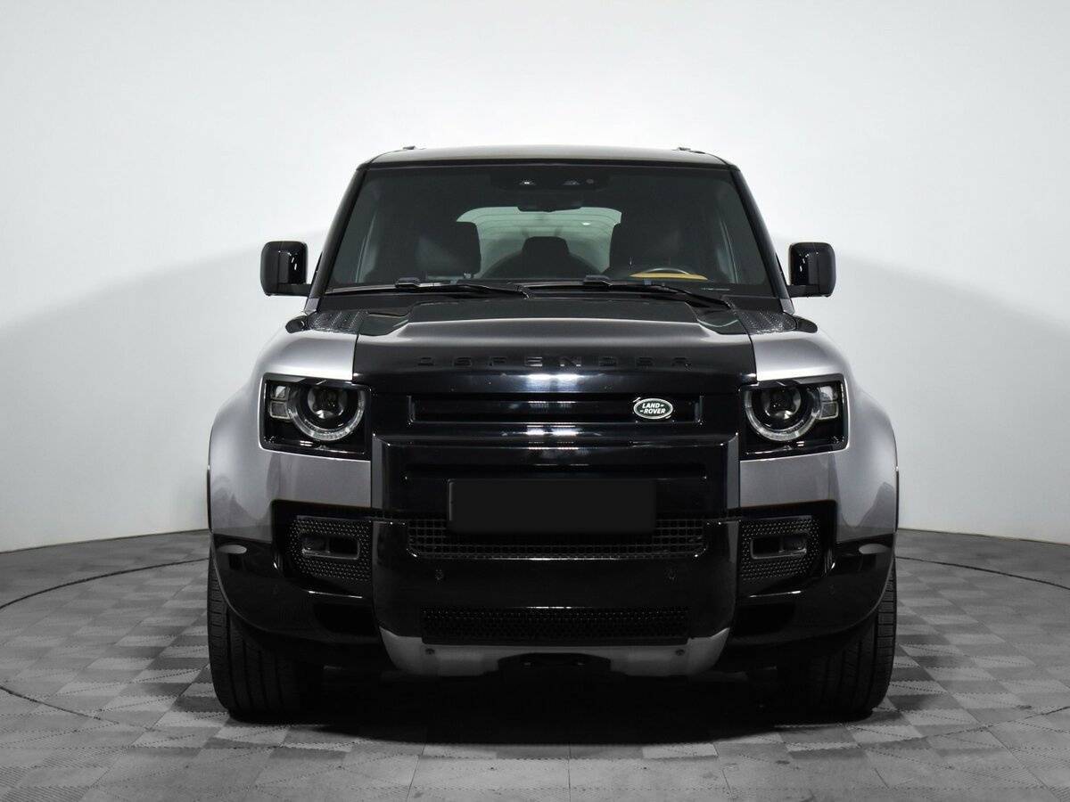 Land Rover Defender с пробегом — 2023 год. Фото: #1